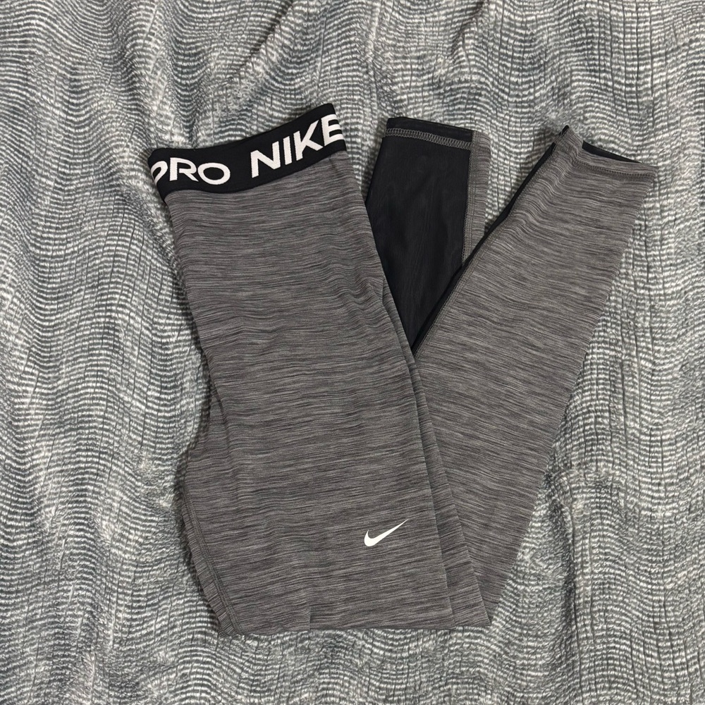 Nike Pro Leggings - size s